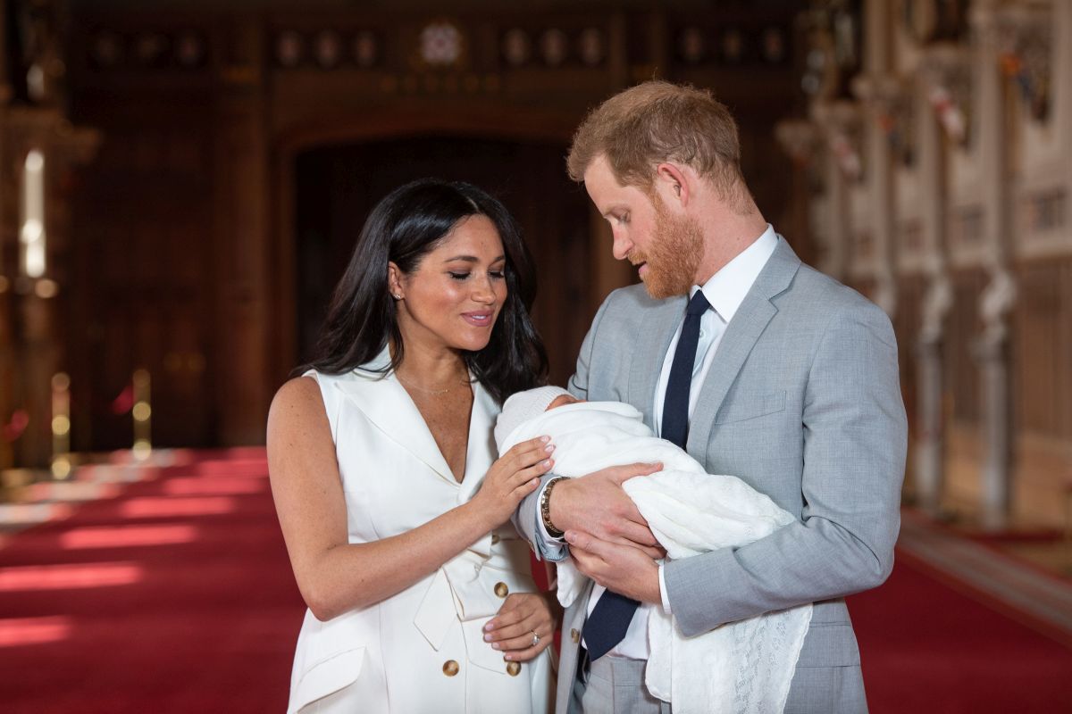"Fijasko i glupi izgovori": Britanci ljutiti na Meghan nakon predstavljanja bebe